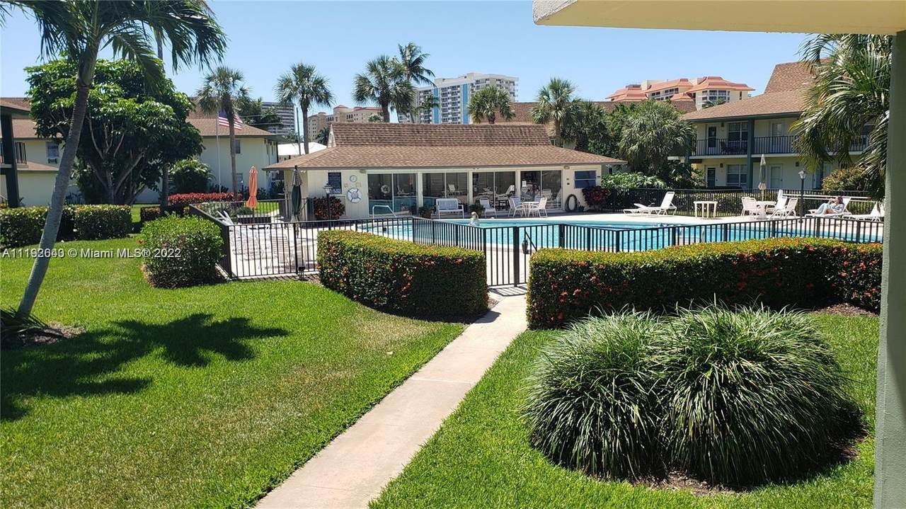 235 Seaview Ct - Photo 1