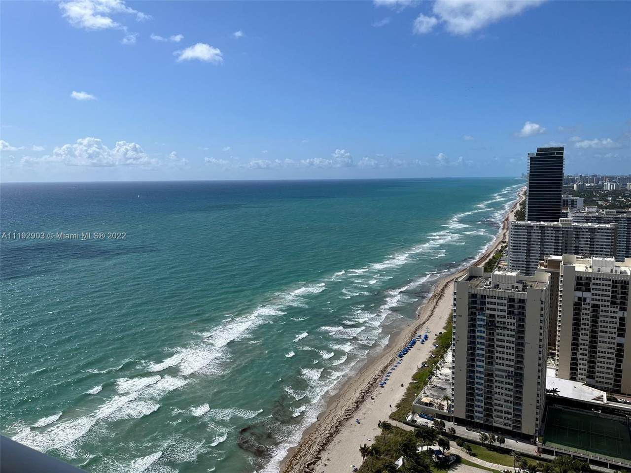 1830 Ocean Dr - Photo 1