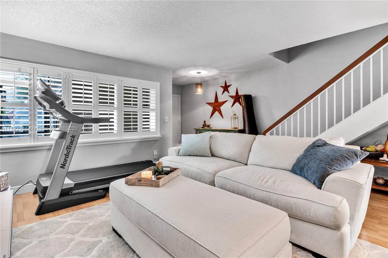 12356 15th St - Photo 1
