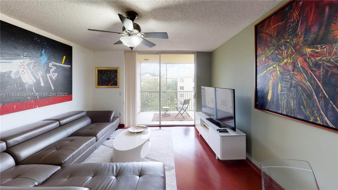 8353 Lake Dr - Photo 1