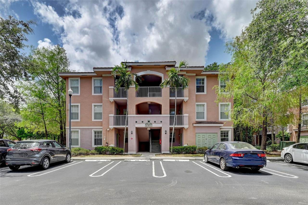 6800 Sample Rd - Photo 1
