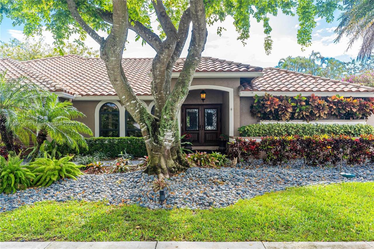 2930 26th Ave - Photo 1