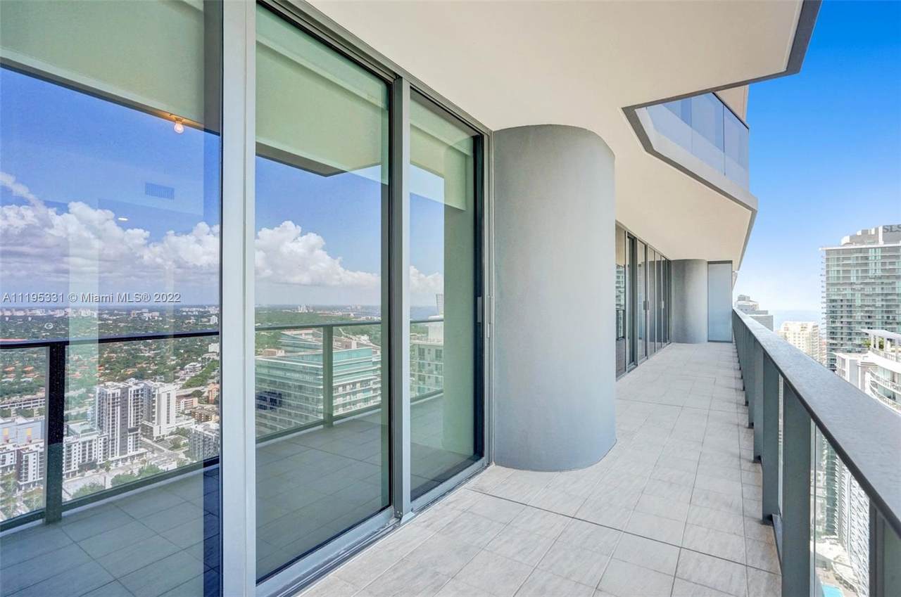 1000 Brickell Plz - Photo 1