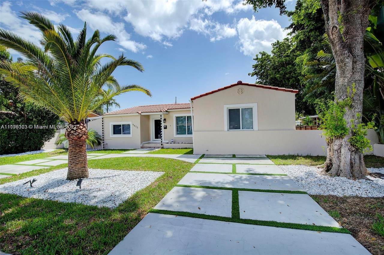 9425 Miami Ave - Photo 1