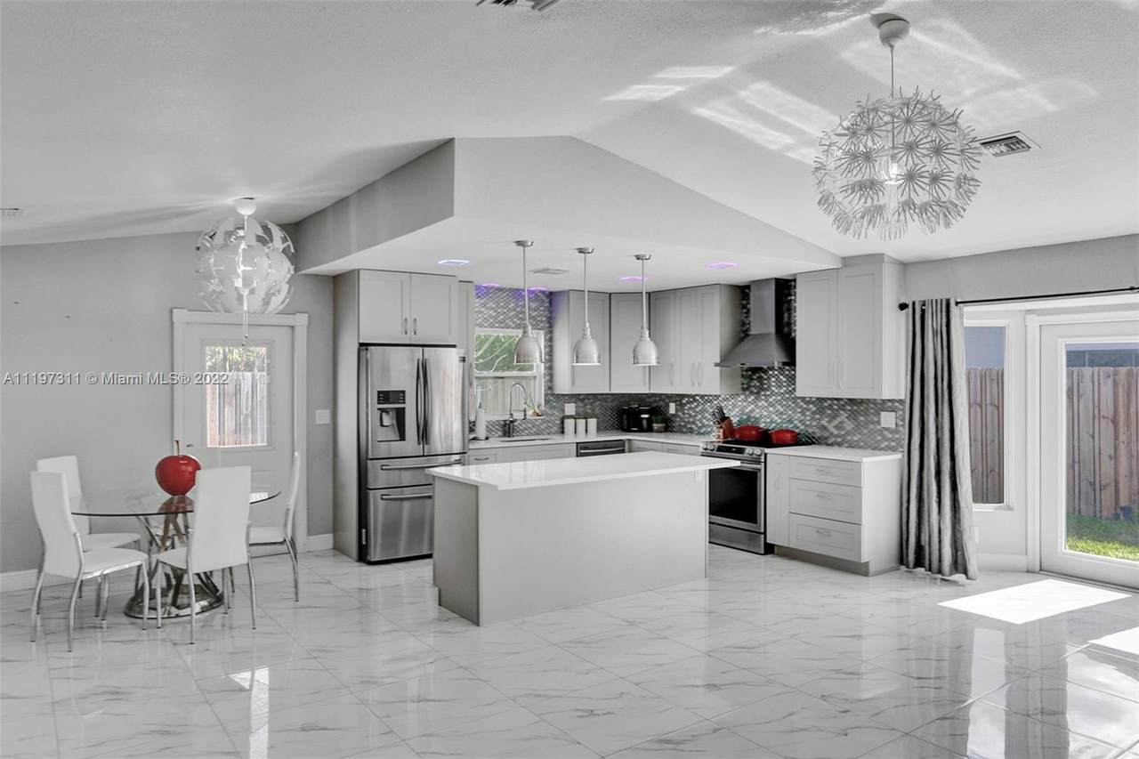 3212 104th Ave - Photo 1