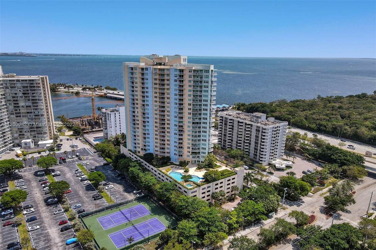 2475 Brickell Ave - Photo 1