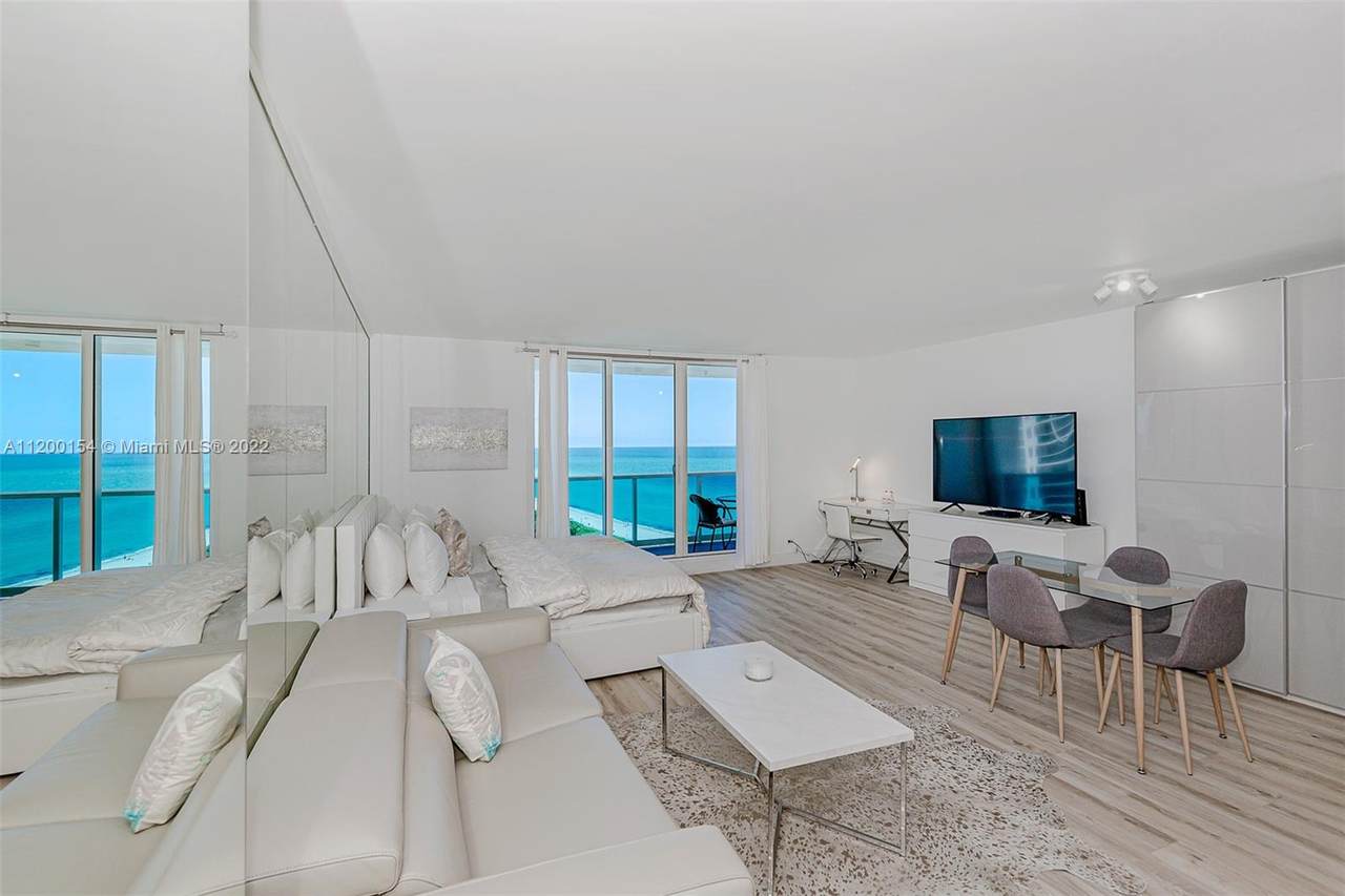 2301 Collins Ave - Photo 1