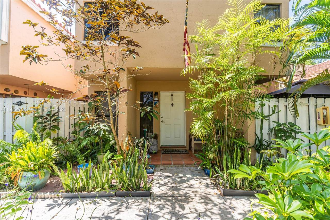 11800 80th St - Photo 1