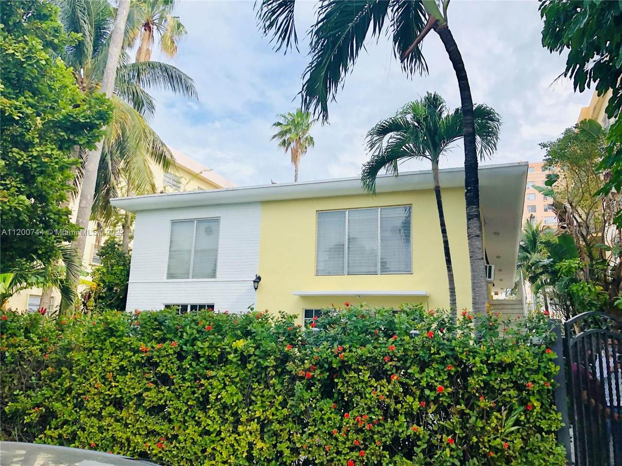 825 Euclid Ave - Photo 1