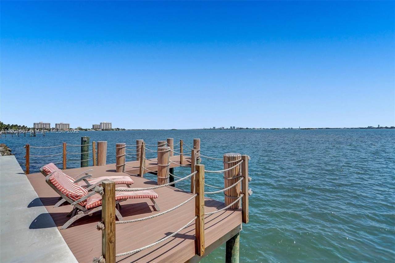 8921 Bayshore Dr - Photo 1
