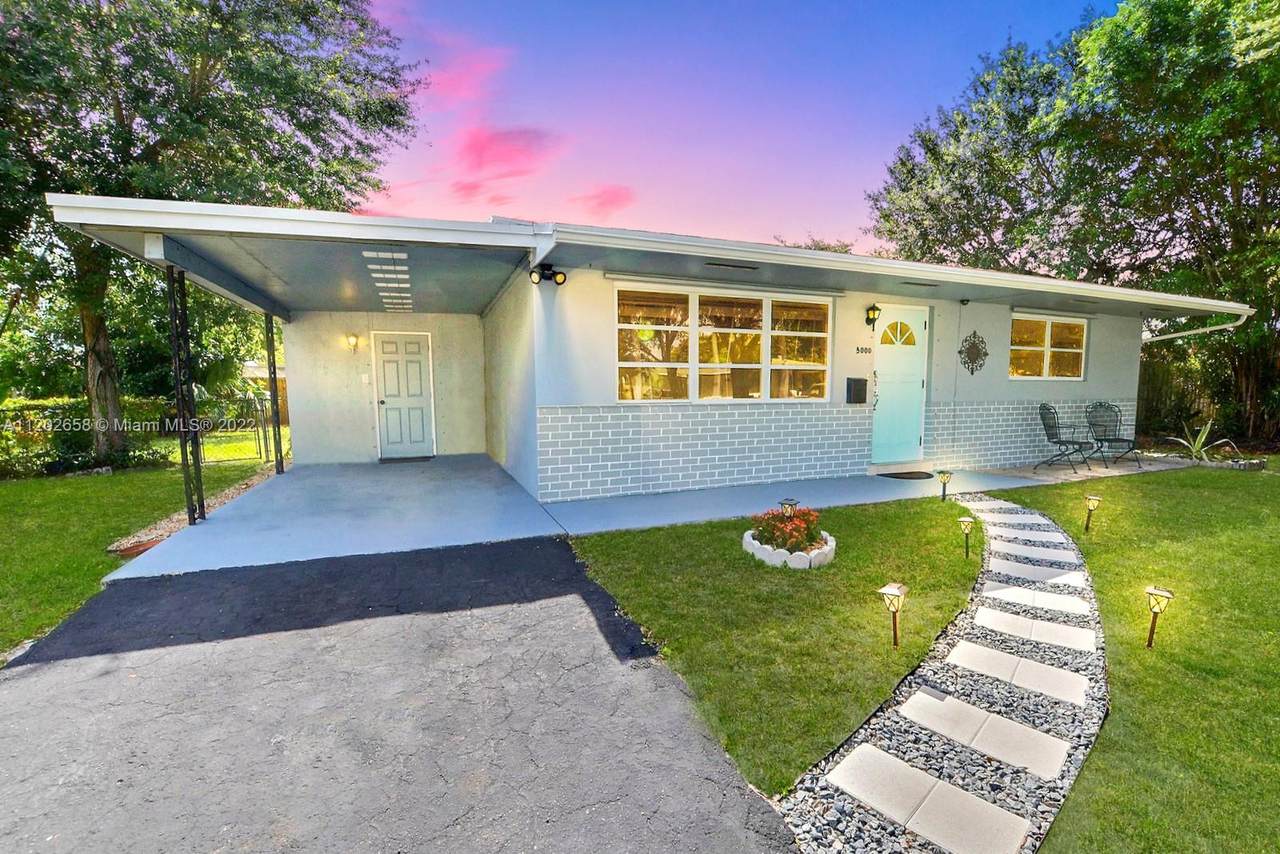 5000 92nd Ave - Photo 1