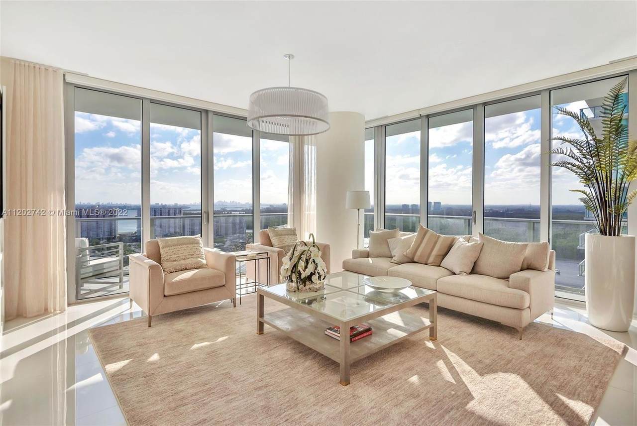 300 Sunny Isles Blvd - Photo 1