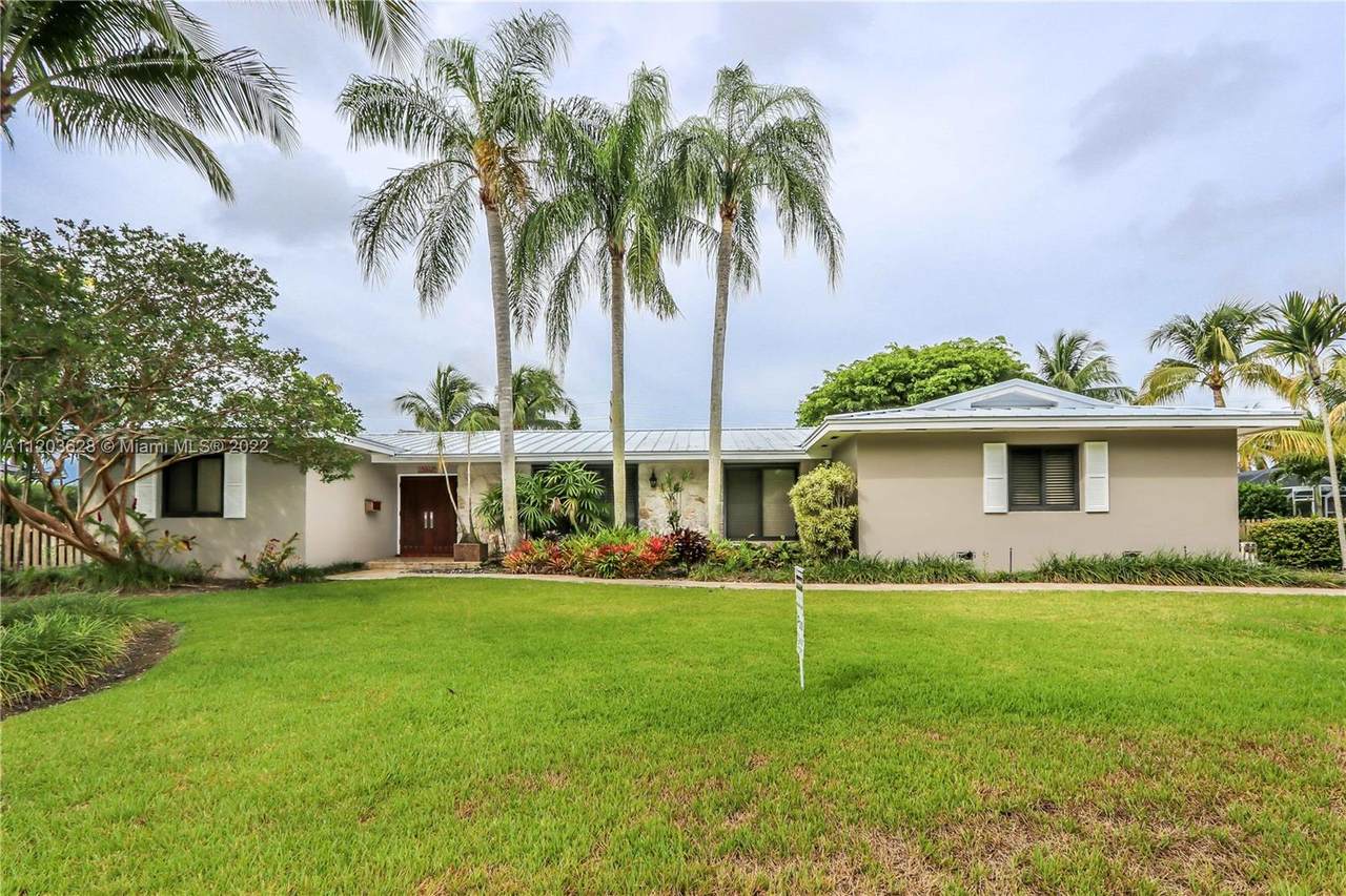 16258 88th Avenue Rd - Photo 1