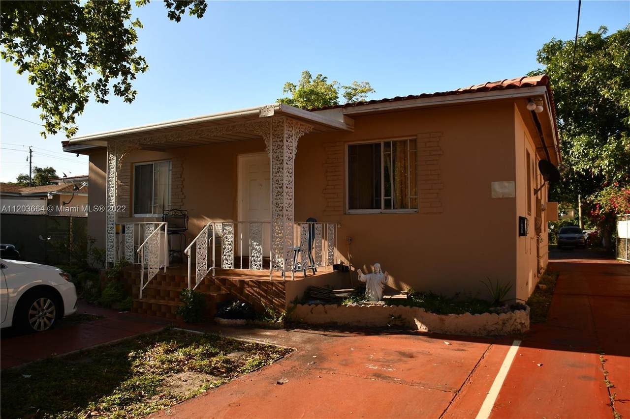 1920 4th St - Photo 1