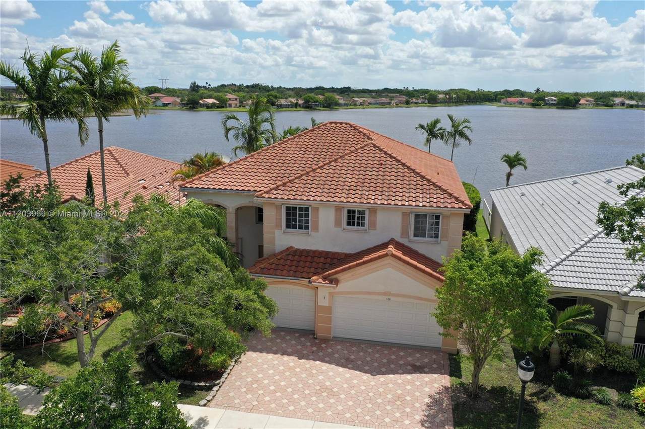 1138 Fairfield Meadows Dr - Photo 1