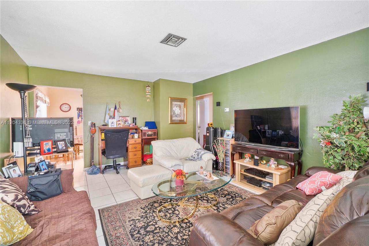5833 Taylor St - Photo 1