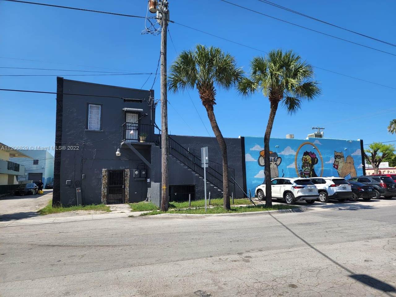 1924 17th Ave - Photo 1