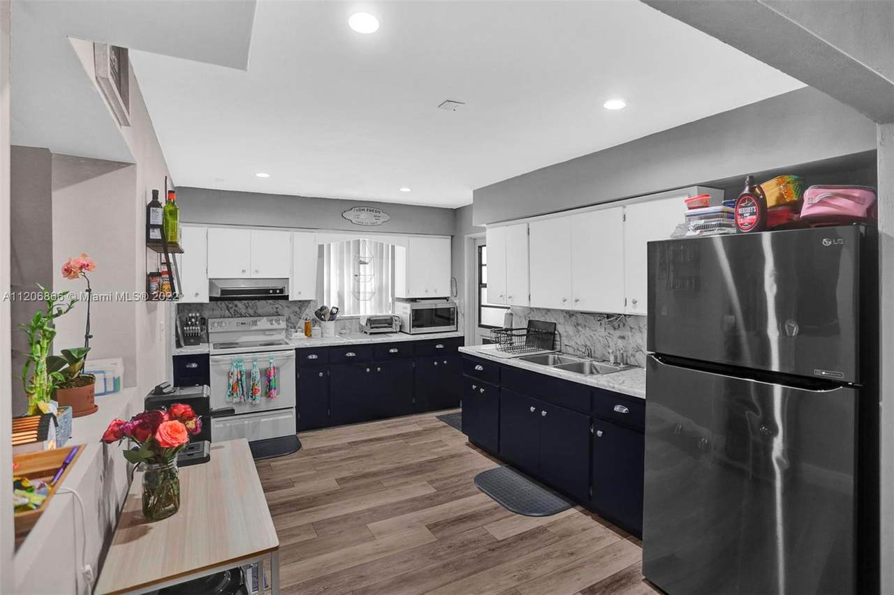6808 10th Ct - Photo 1