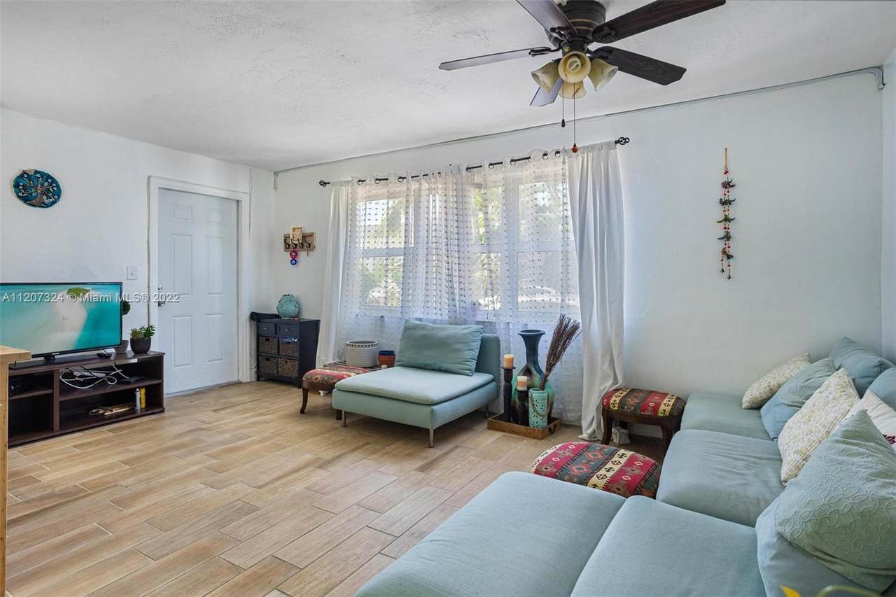 801 Meridian Ave - Photo 1