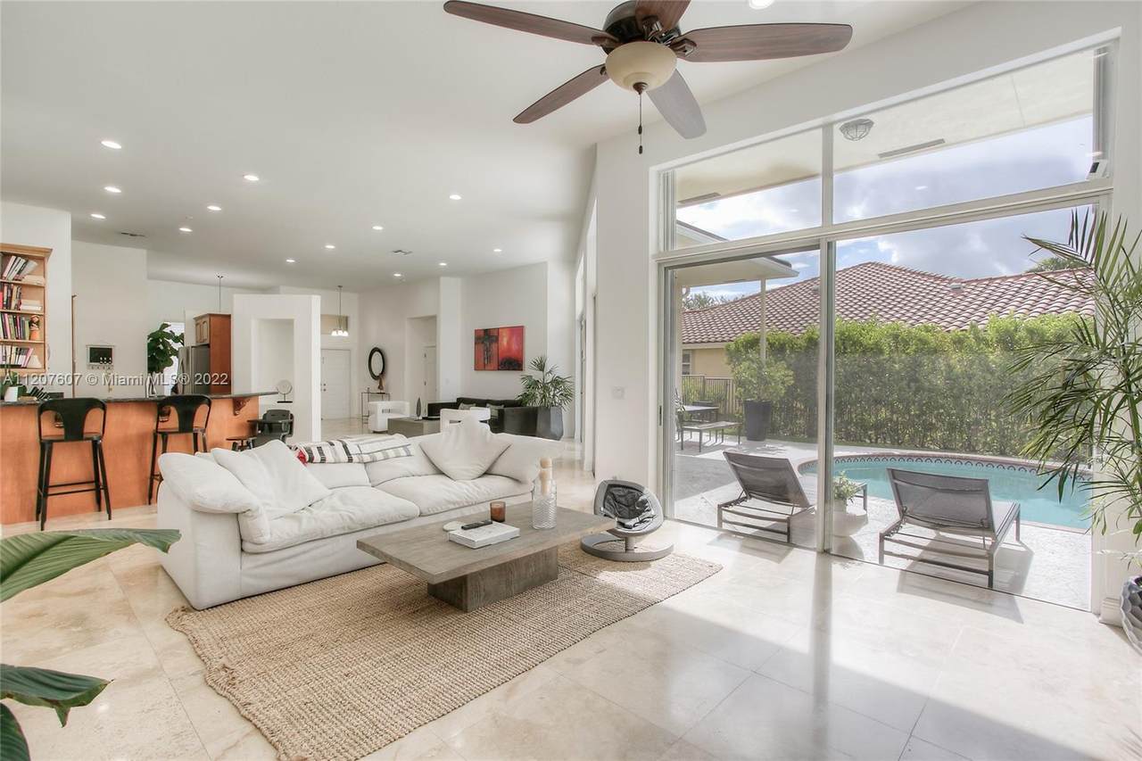 2667 Palmer Pl - Photo 1