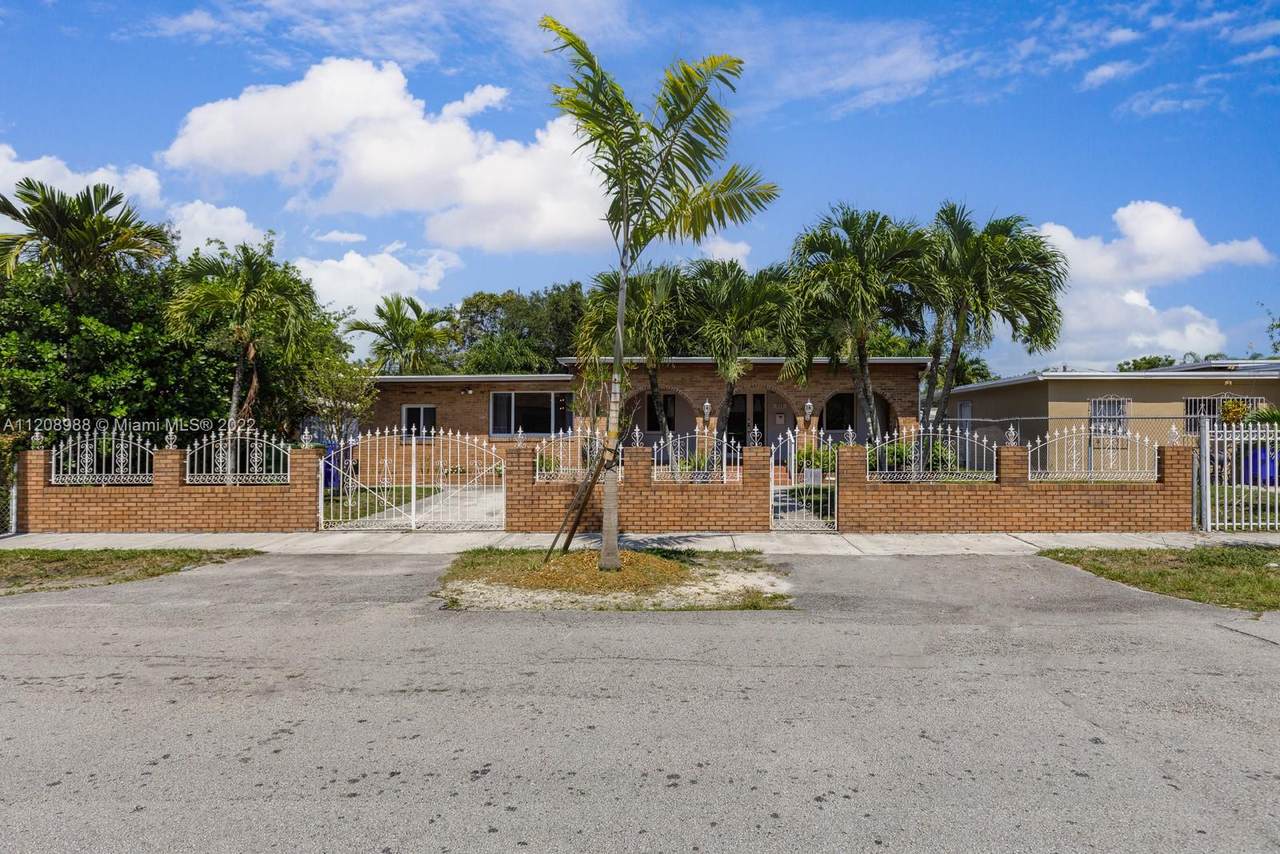 211 55th Ave - Photo 1