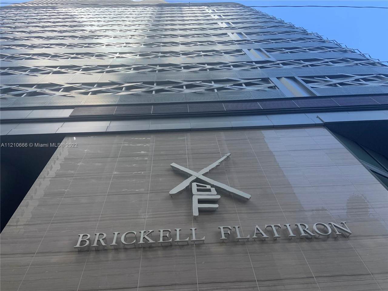 1000 Brickell Plz - Photo 1
