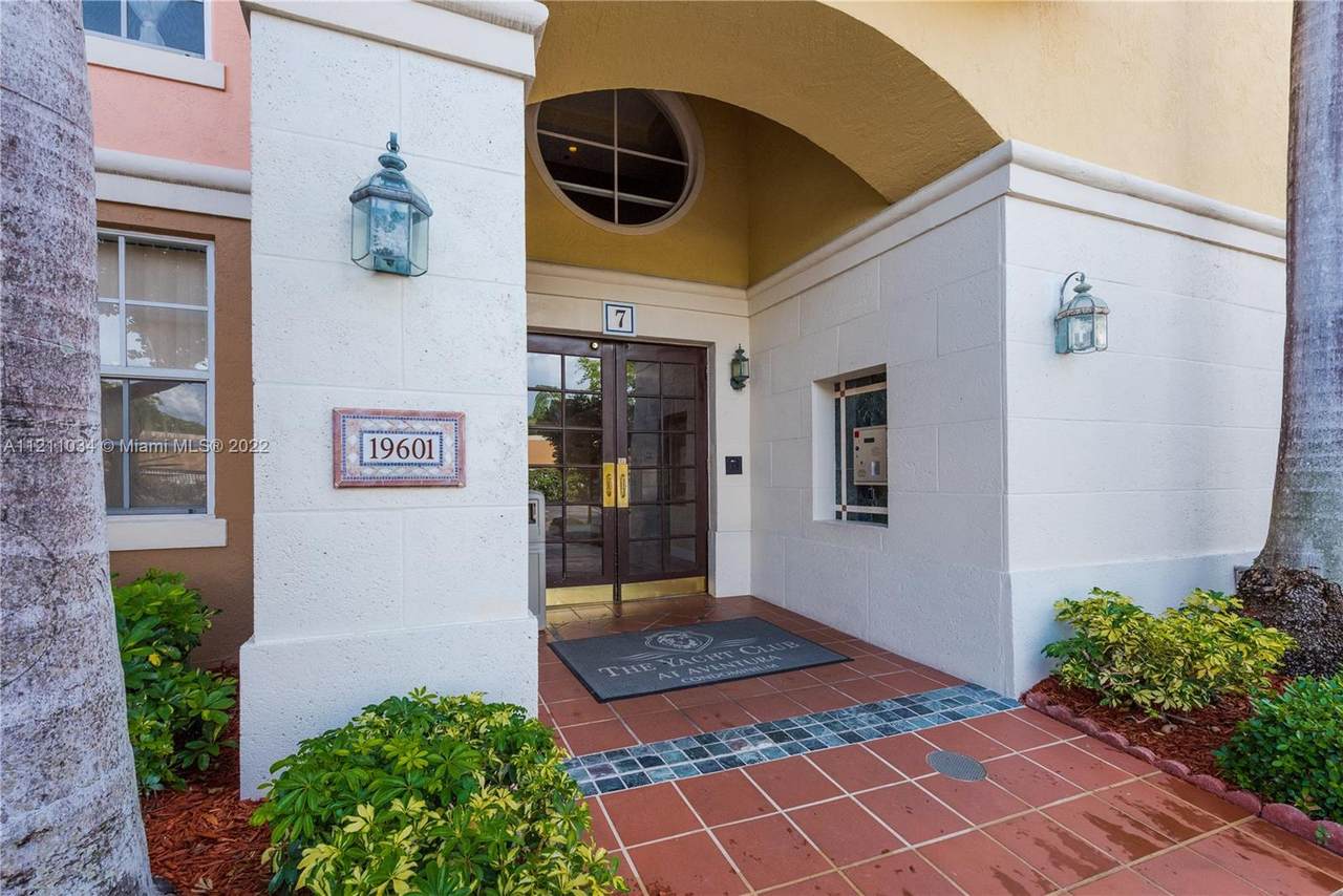 19601 Country Club Dr - Photo 1