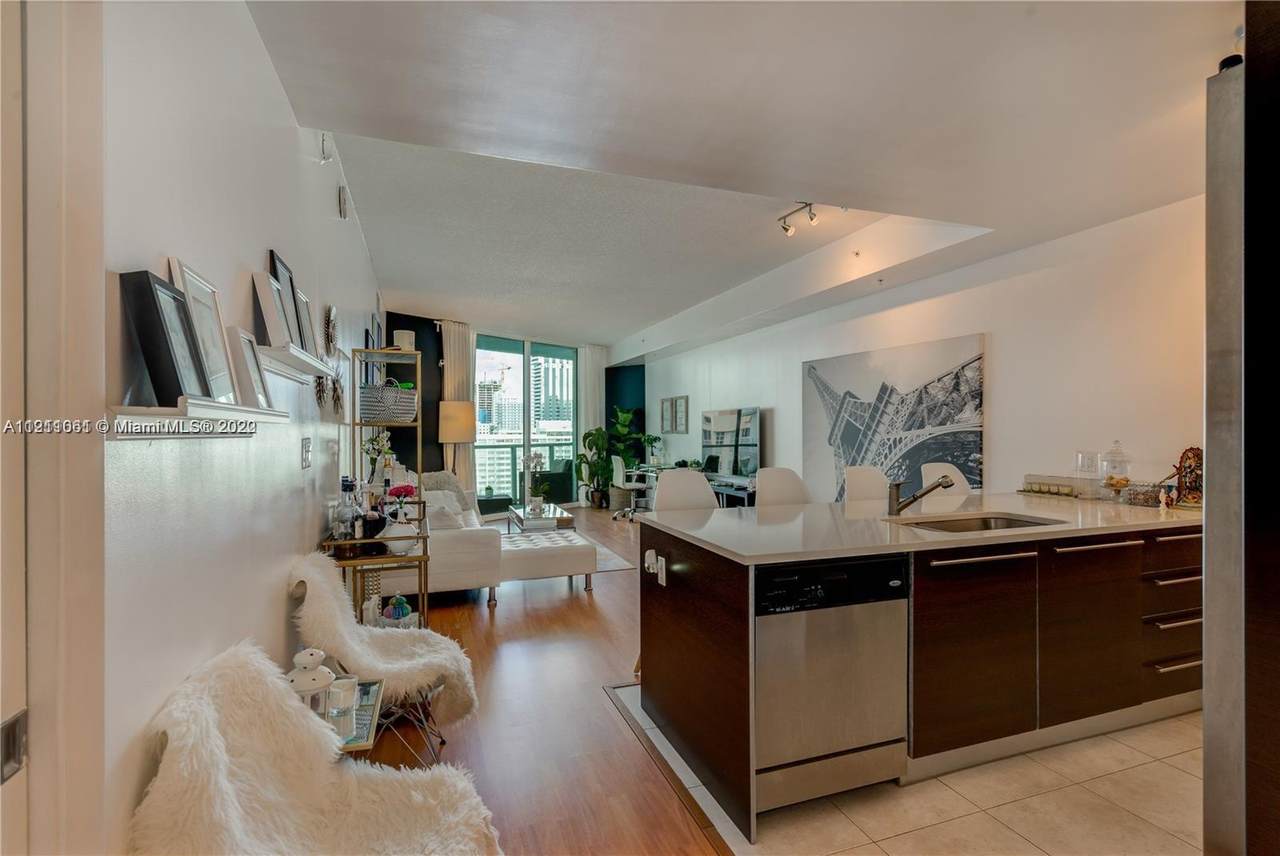 1900 Bayshore Dr - Photo 1