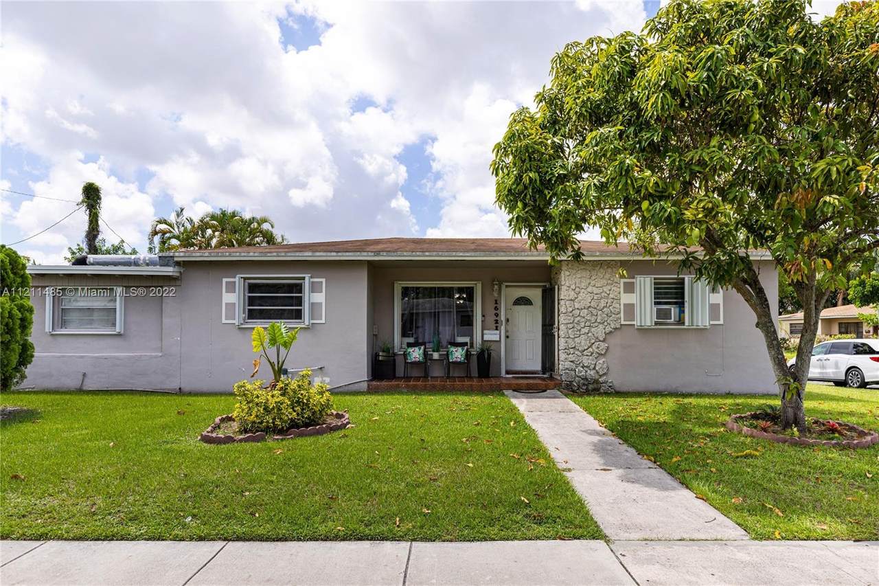 16921 7th Ct - Photo 1