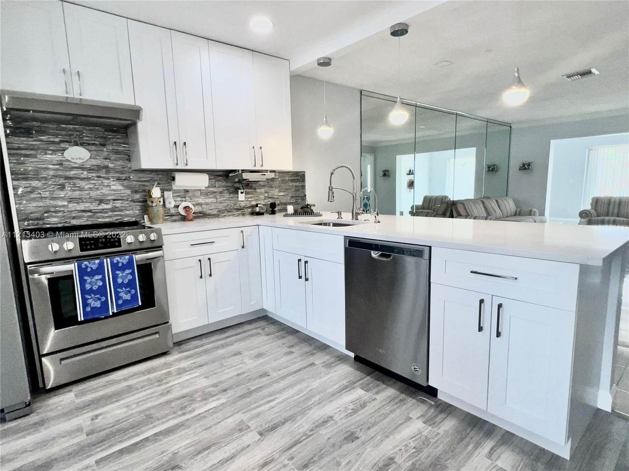 6851 Moonlit Dr - Photo 1
