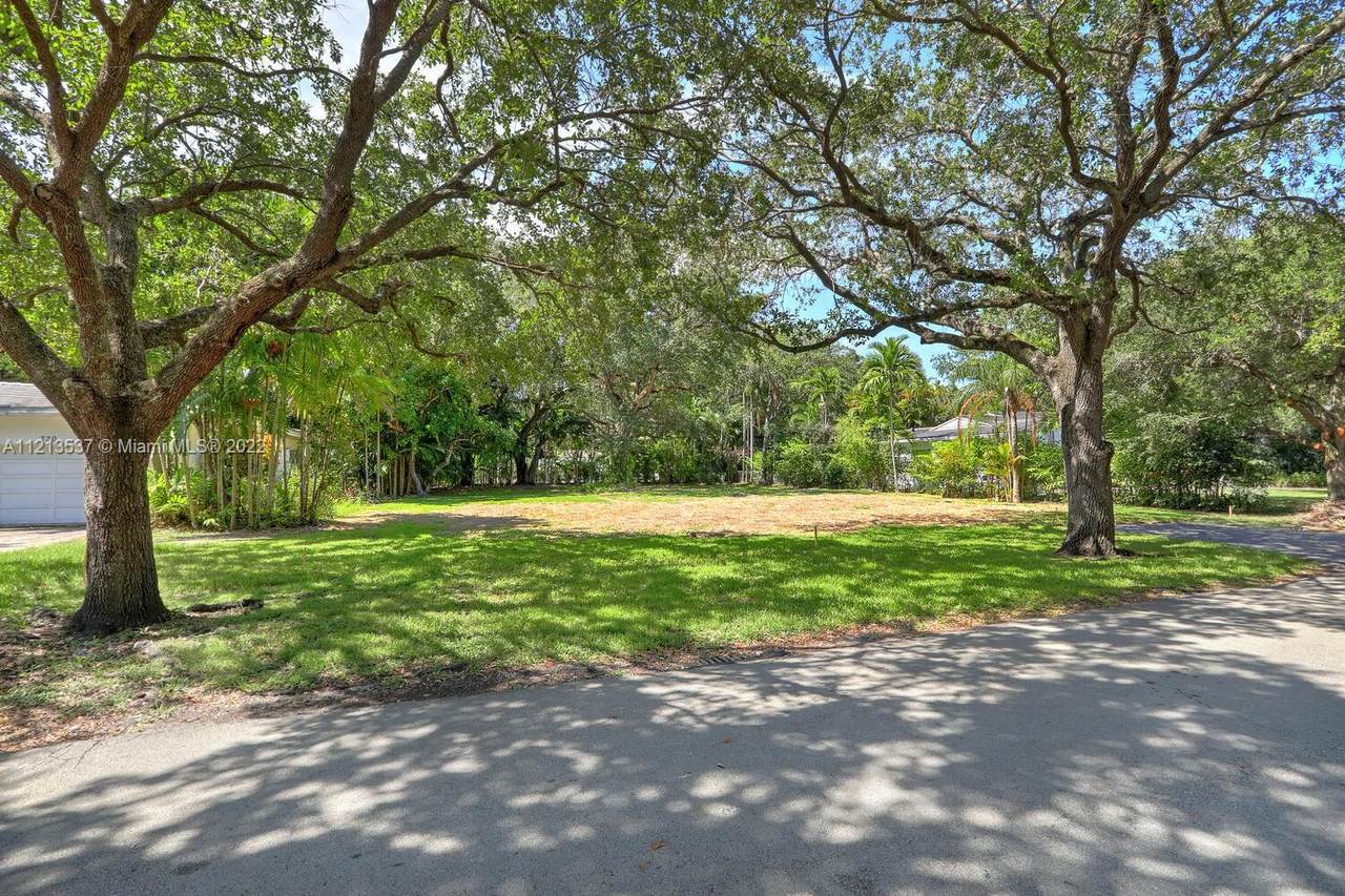 740 San Juan Dr - Photo 1