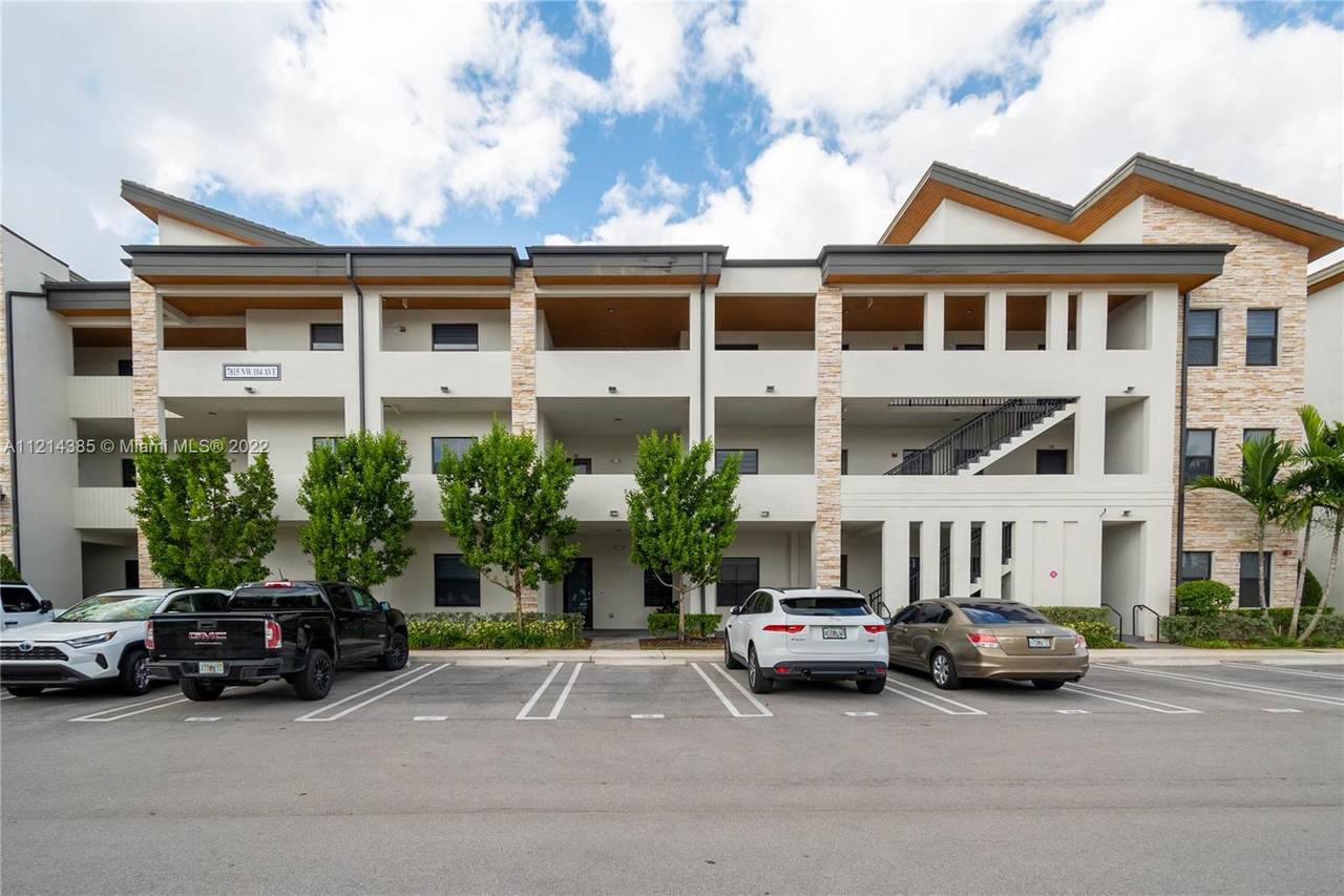 7815 104 Ave - Photo 1