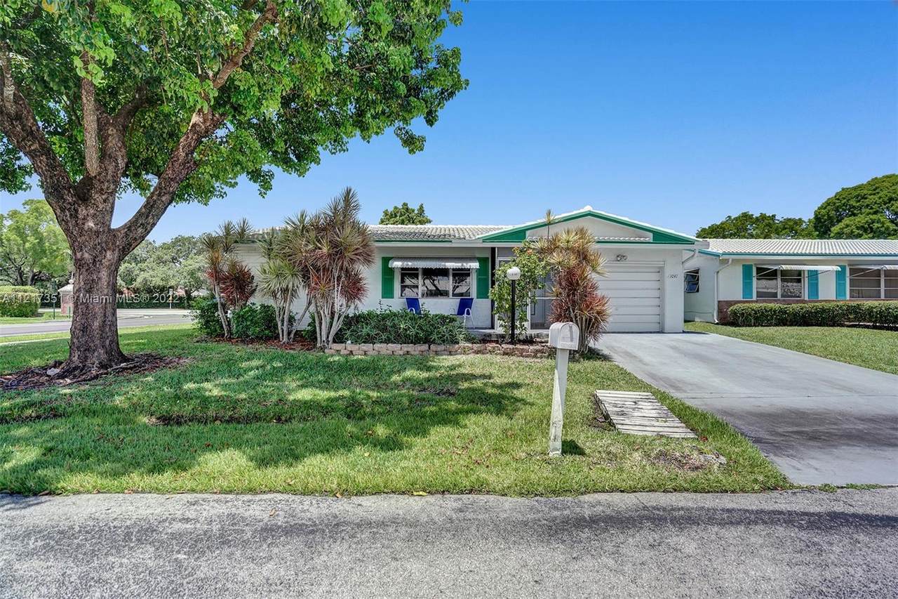 1041 90th Way - Photo 1
