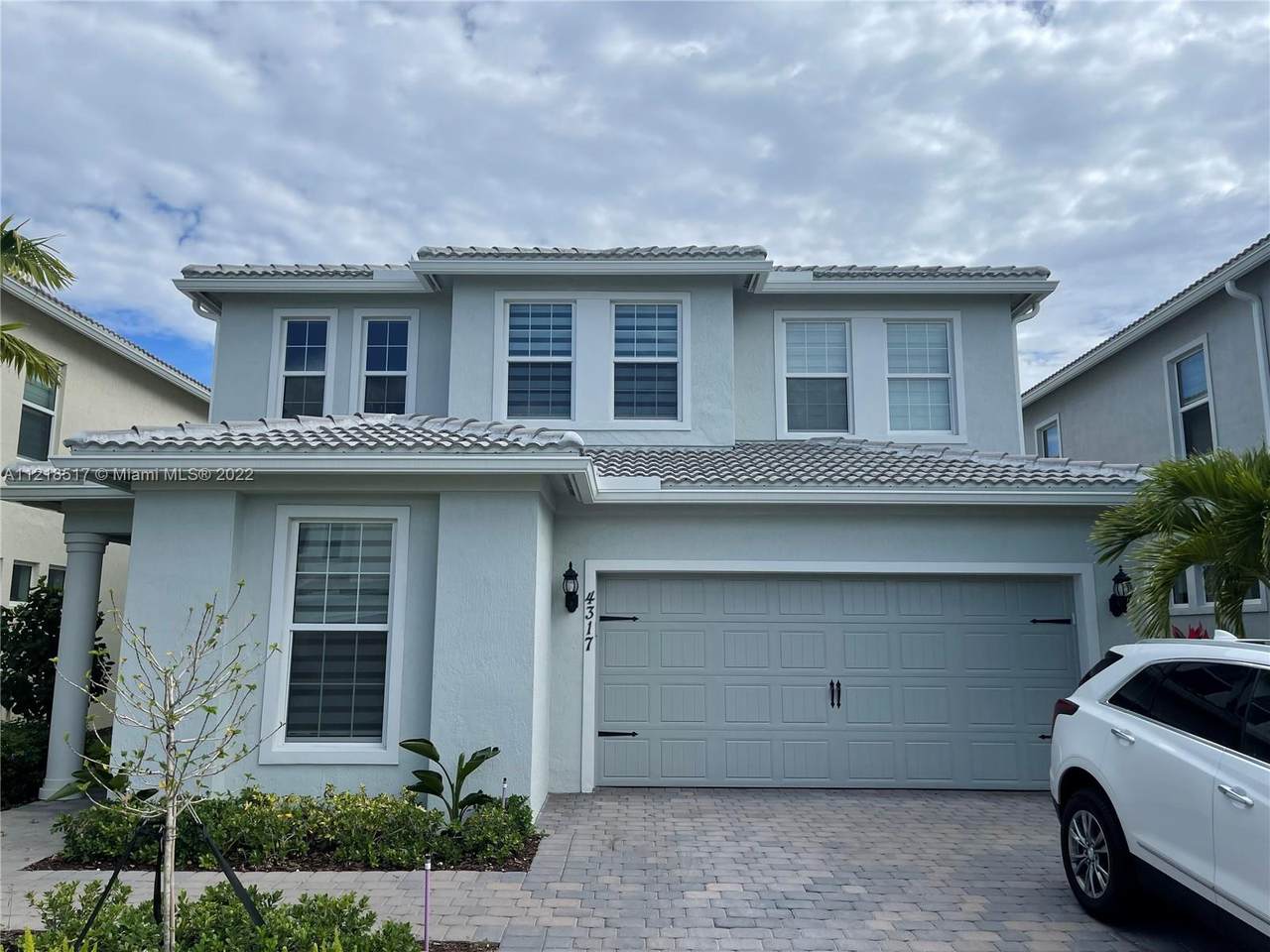 4317 Ficus St - Photo 1