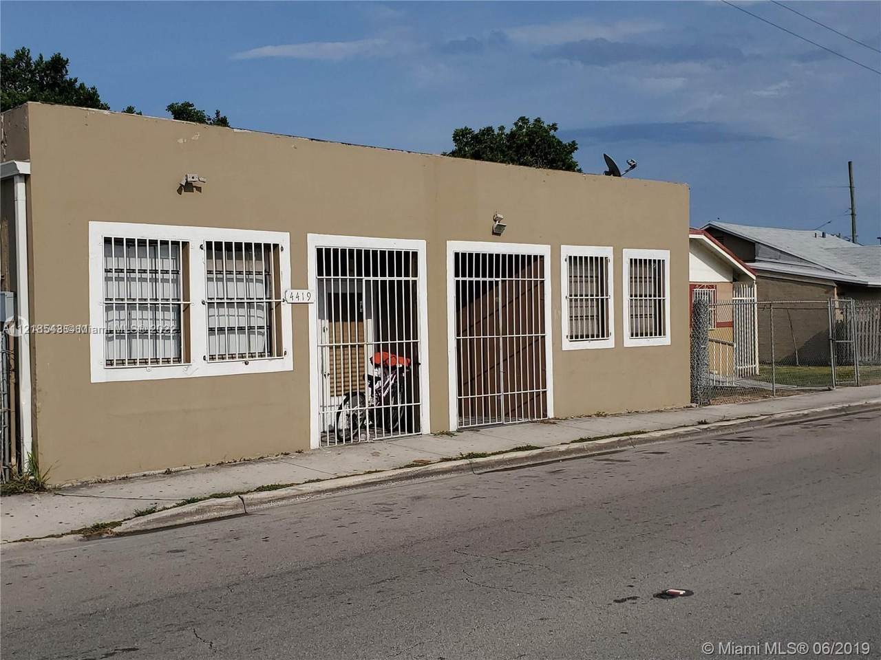 4419 17th Ave - Photo 1