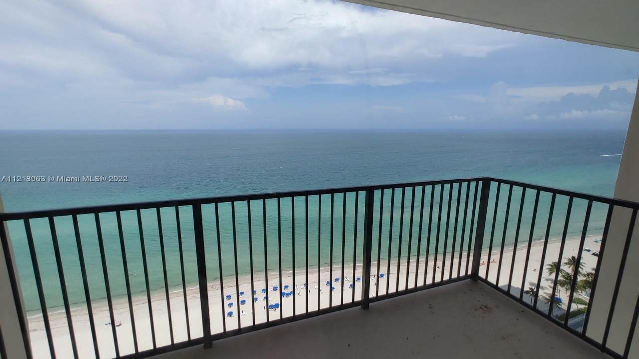 2201 Ocean Dr - Photo 1