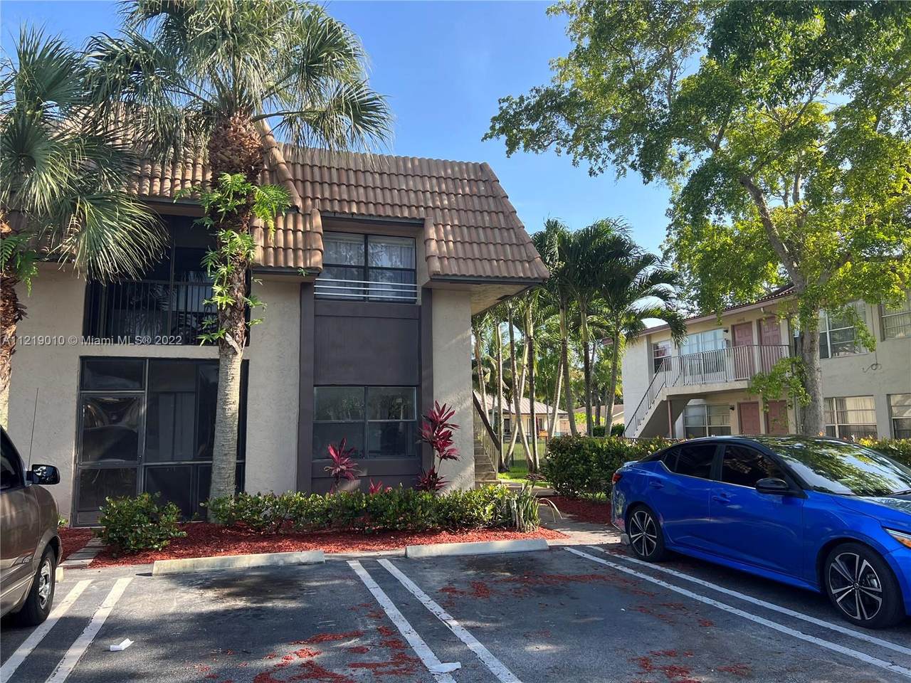 10752 Royal Palm Blvd - Photo 1
