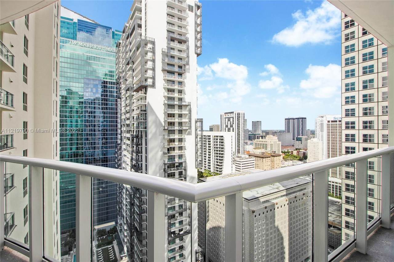 300 Biscayne Blvd - Photo 1