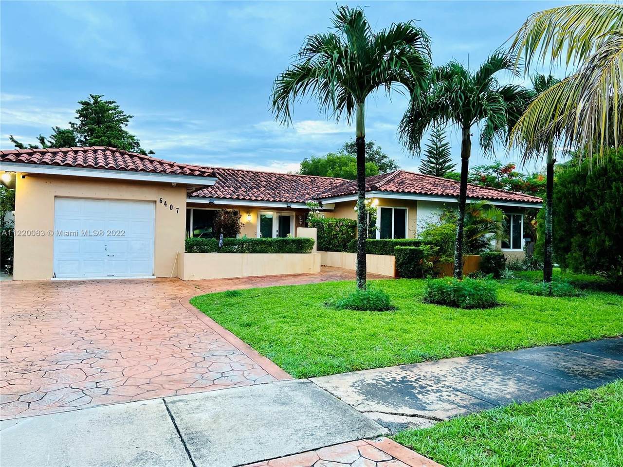 6407 199th Ln - Photo 1