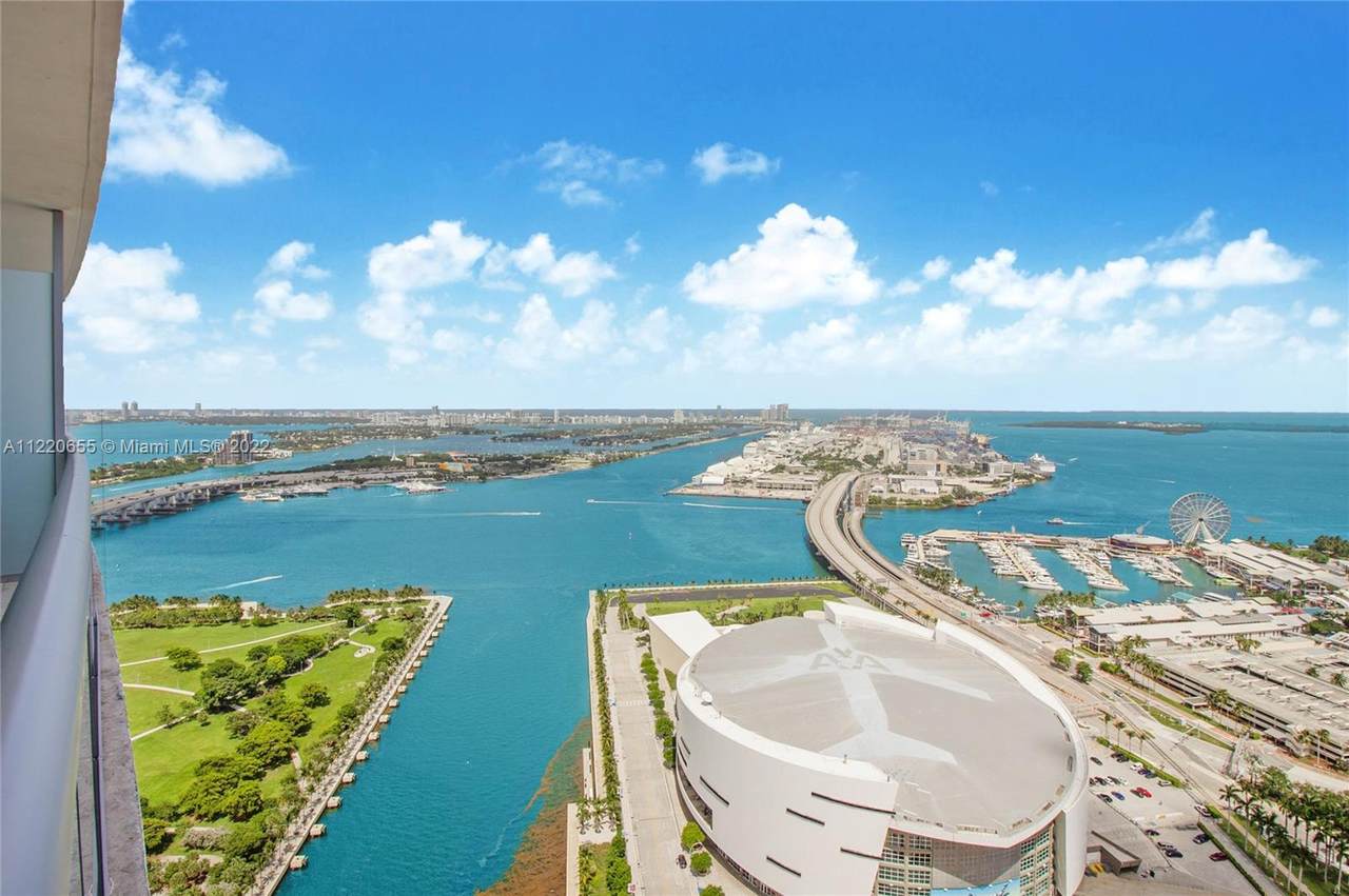 888 Biscayne Blvd - Photo 1