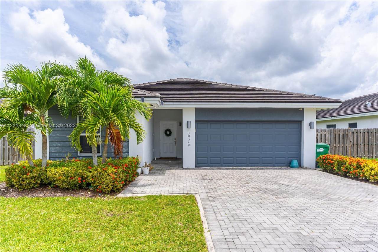 30342 163rd Ave - Photo 1