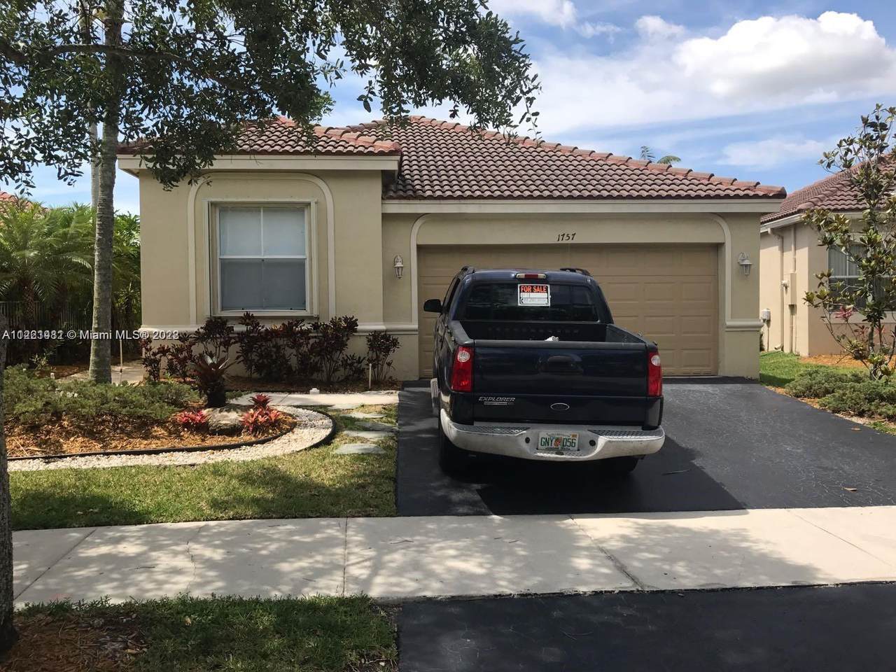 1757 Aspen Ln - Photo 1