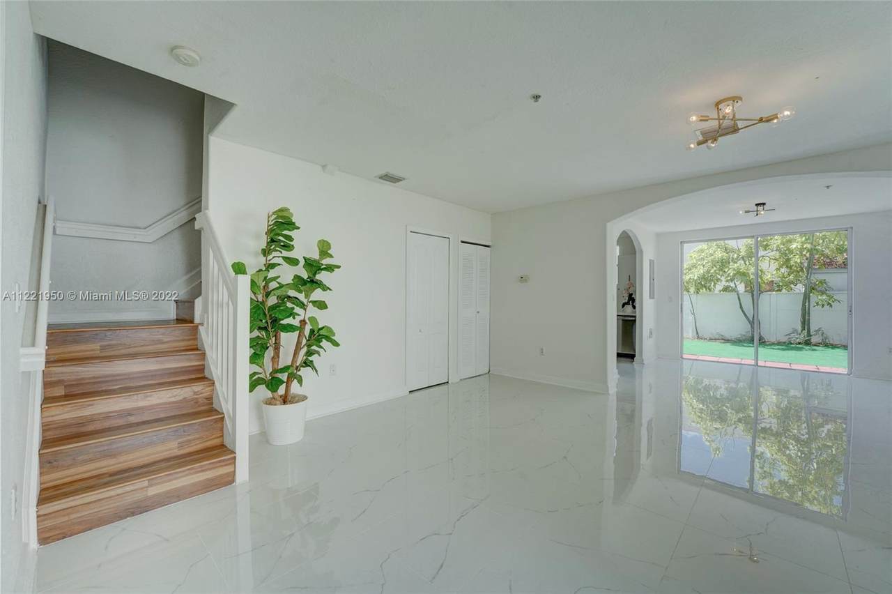 8147 36th Ave - Photo 1