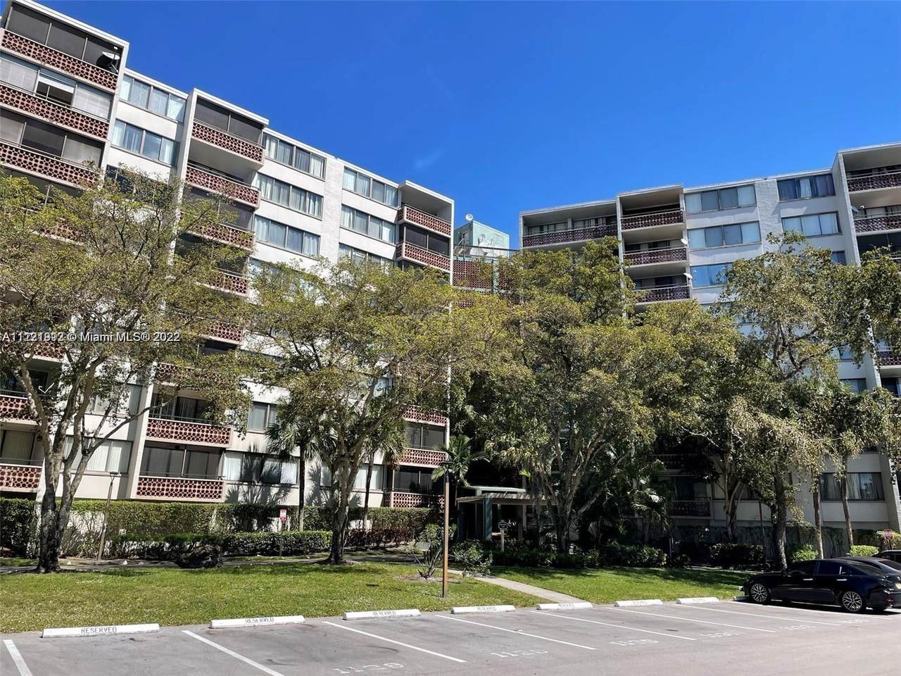 4222 Inverrary Blvd - Photo 1