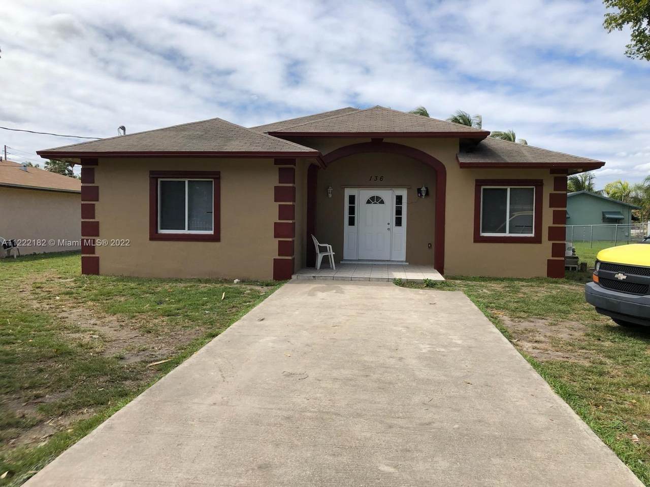 136 3rd Ave - Photo 1