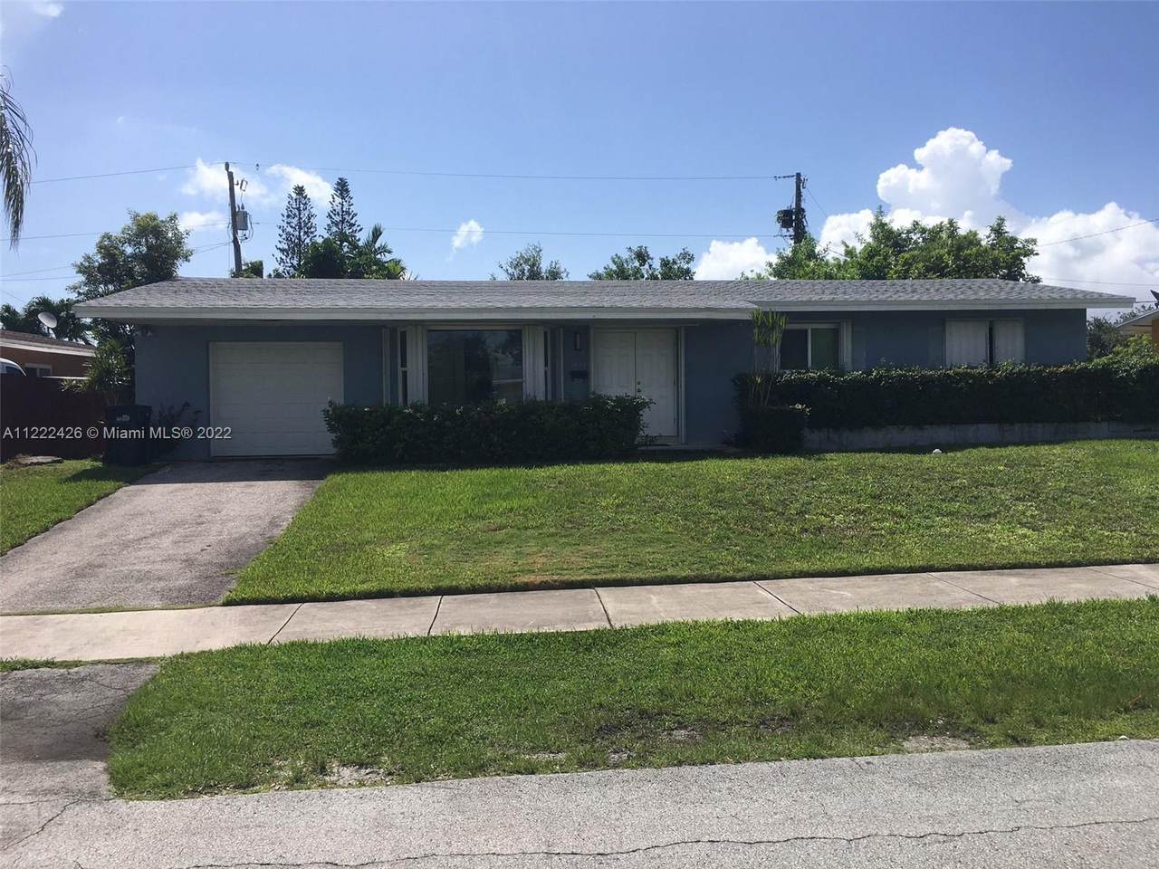 15915 105th Ct - Photo 1