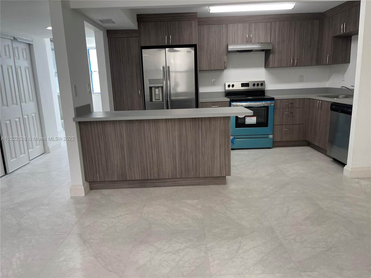20441 30th Ave - Photo 1