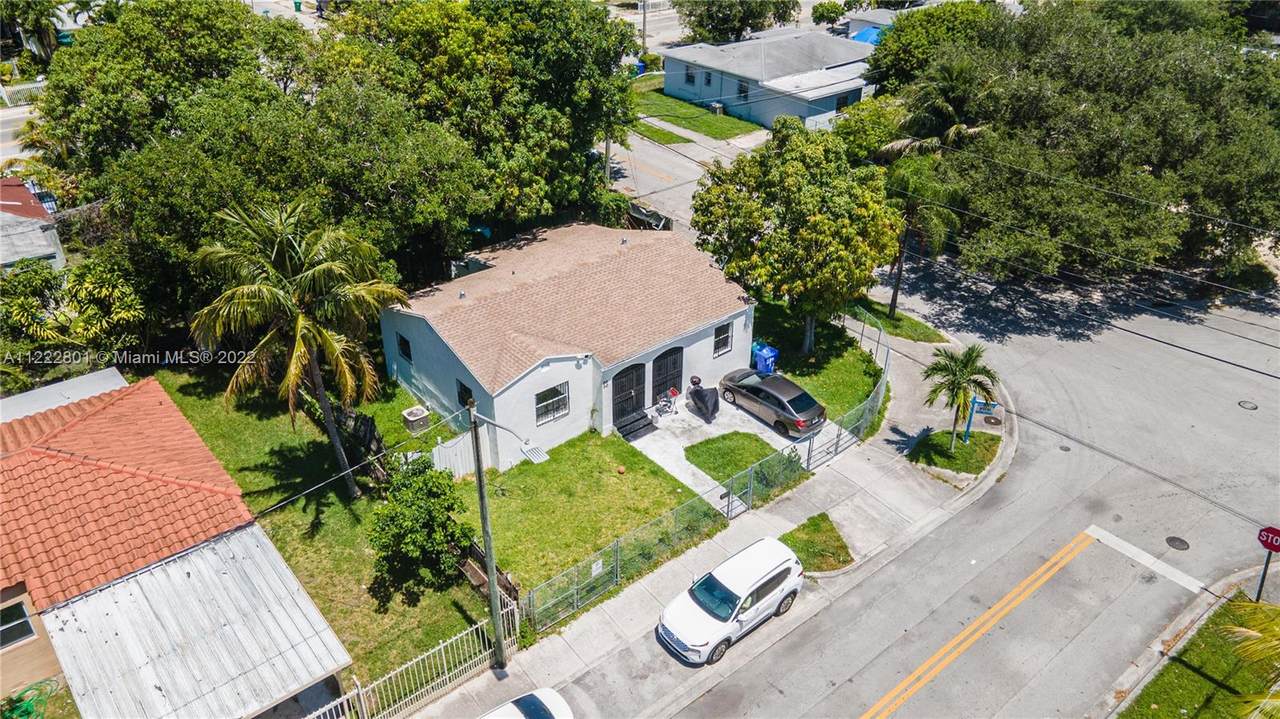 5650 Miami Ct - Photo 1