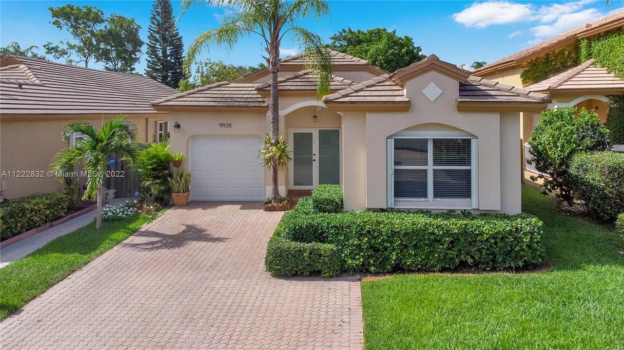 9935 NW 29th Street - Photo 1