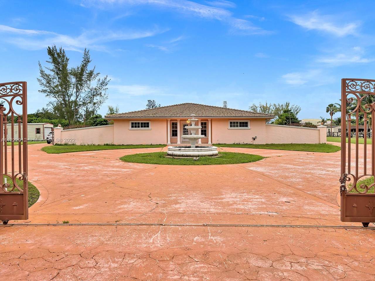 4701 143rd Ave - Photo 1